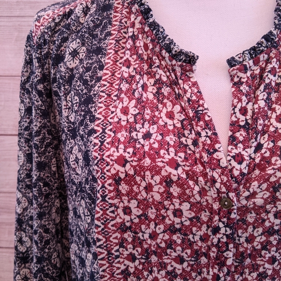 Lucky Brand top, size large in excellent condition - Picture 11 of 15